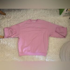 Selling New Alo Crewneck